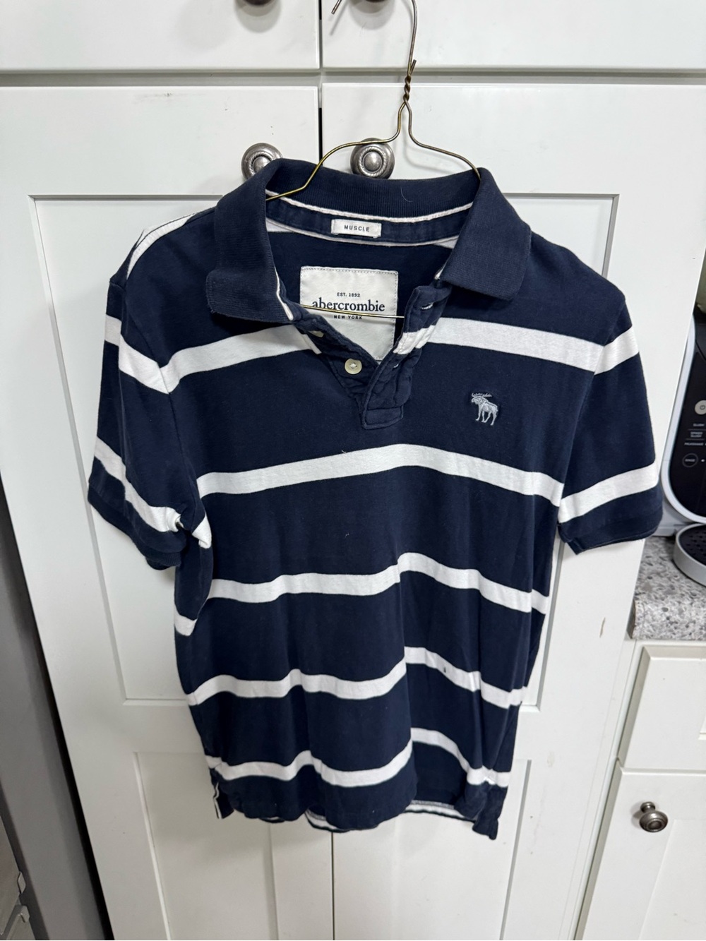 Abercrombie & Fitch Navy and White Striped Polo - Men